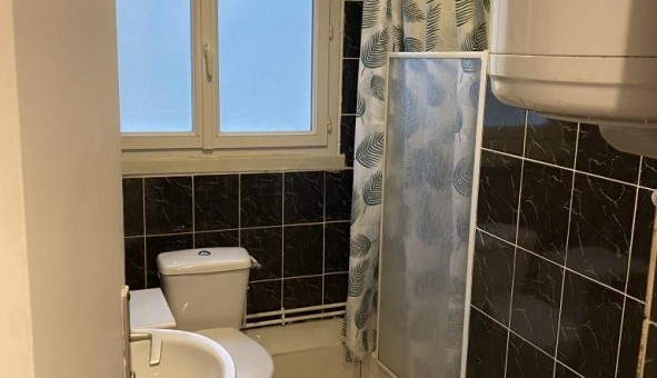 Logement tudiant Studio à Fontenay le Fleury (78330)