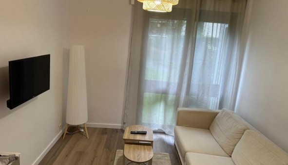 Logement tudiant Studio à Fontenay le Fleury (78330)