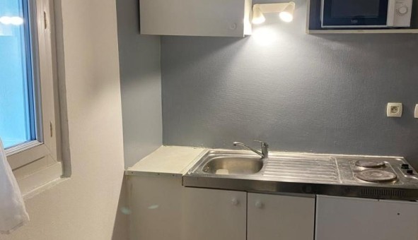 Logement �tudiant Studio &agrave; Fontenay le Fleury (78330)
