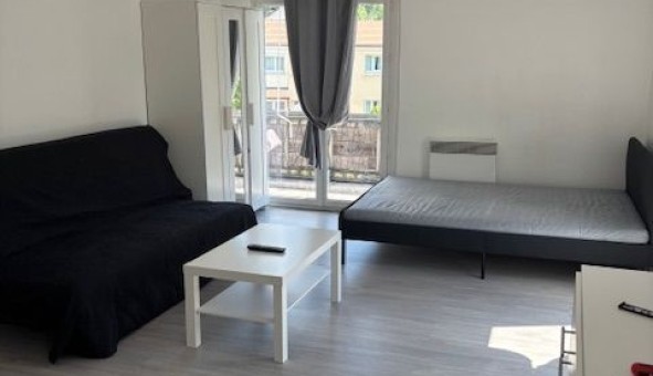 Logement �tudiant Location Studio Vide Fontenay le Fleury (78330)