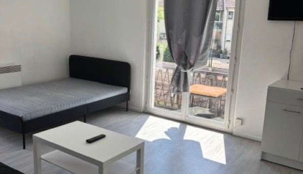 Logement �tudiant Studio &agrave; Fontenay le Fleury (78330)