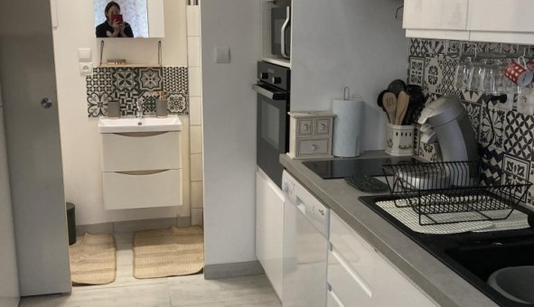 Logement tudiant Studio à Forcalqueiret (83136)