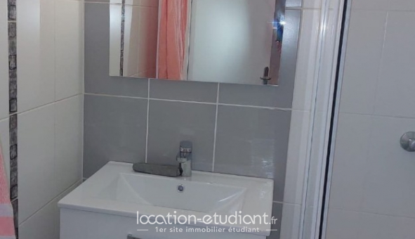 Logement tudiant Studio à Frjus (83600)