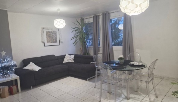 Logement �tudiant Studio &agrave; Fresnes (94260)