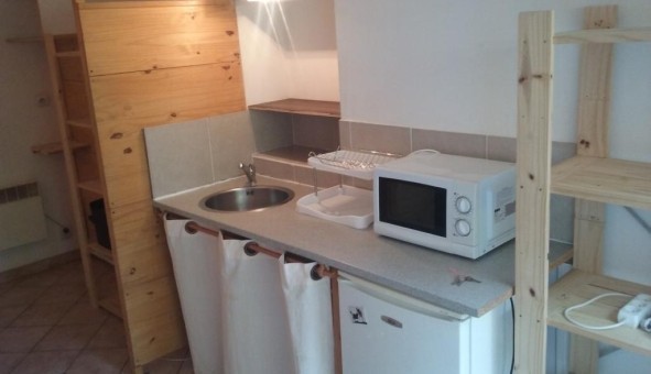 Logement tudiant Location Studio Vide Fuveau (13710)