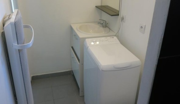 Logement �tudiant Studio &agrave; Fuveau (13710)