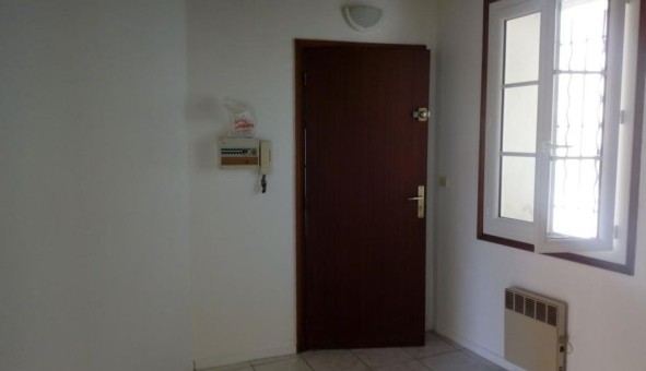 Logement �tudiant Studio &agrave; Gaillon sur Montcient (78250)