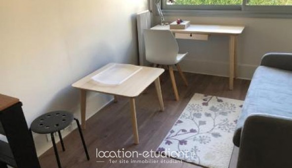 Logement tudiant Studio à Garches (92380)