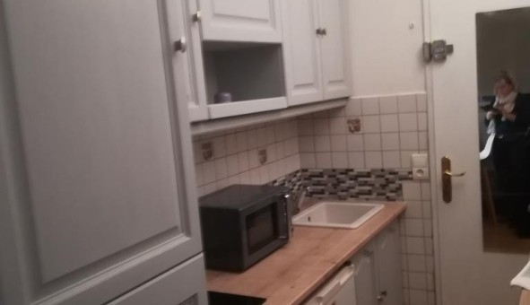 Logement tudiant Location Studio Vide Garches (92380)