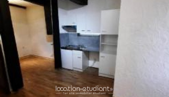 Logement tudiant Studio à Garoult (83136)