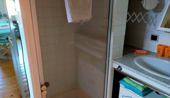 Logement tudiant Studio à Gastes (40160)