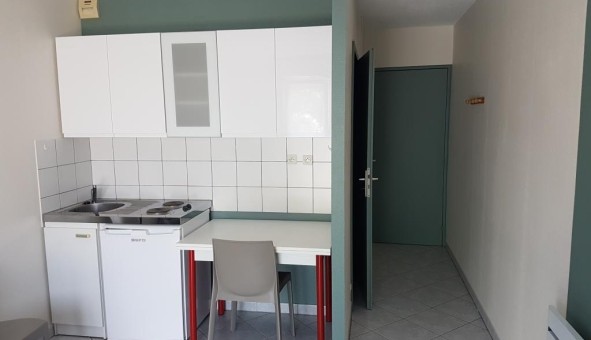 Logement étudiant Location Studio Vide Geispolsheim (67400)