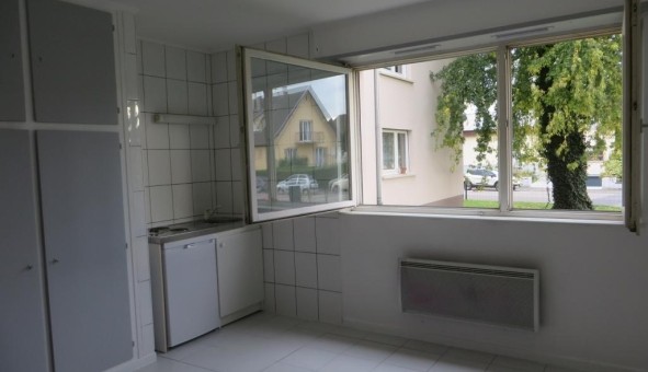 Logement tudiant Location Studio Vide Geispolsheim (67400)