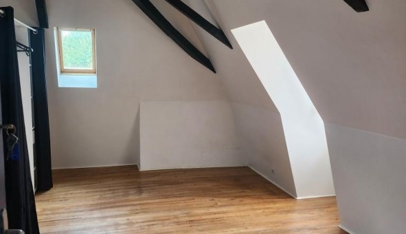 Logement tudiant Studio à Gelos (64110)