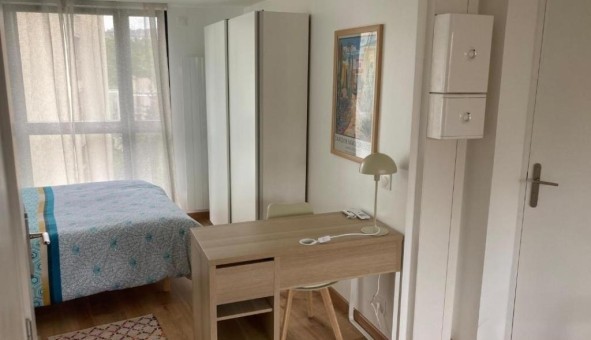 Logement tudiant Location Studio Vide Gentilly (94250)