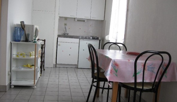 Logement tudiant Location Studio Vide Gires (38610)