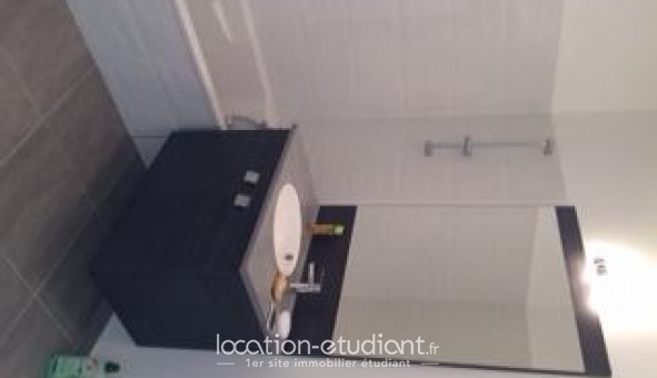 Logement tudiant Location Studio Vide Gires (38610)