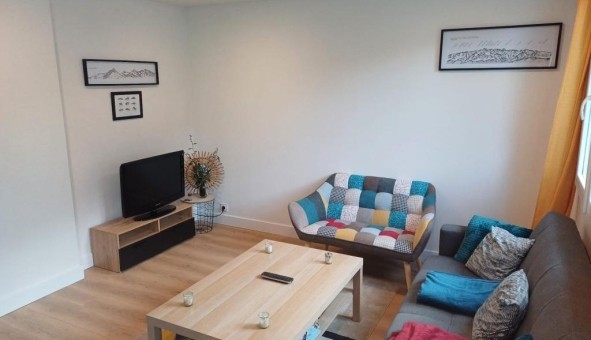 Logement �tudiant Studio &agrave; Gi�res (38610)