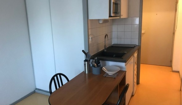 Logement �tudiant Studio &agrave; Gi�res (38610)