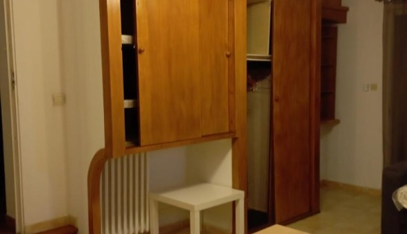 Logement �tudiant Studio &agrave; Gignac la Nerthe (13180)