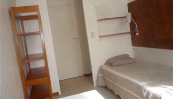 Logement tudiant Location Studio Vide Gometz la Ville (91400)
