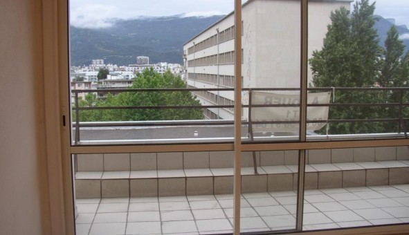 Logement tudiant Studio à Grenoble (38000)