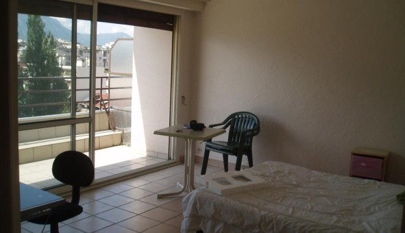Logement tudiant Studio à Grenoble (38000)
