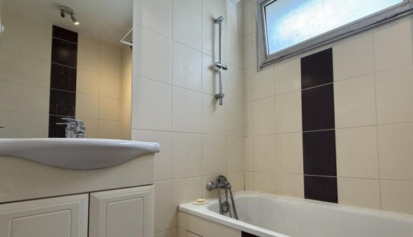 Logement tudiant Studio à Grenoble (38000)