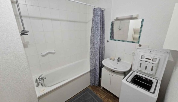 Logement tudiant Studio à Grenoble (38000)