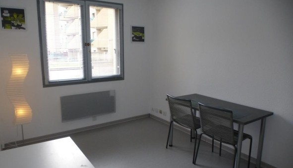 Logement tudiant Studio à Grenoble (38000)