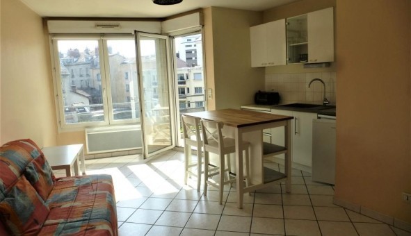 Logement tudiant Studio à Grenoble (38000)