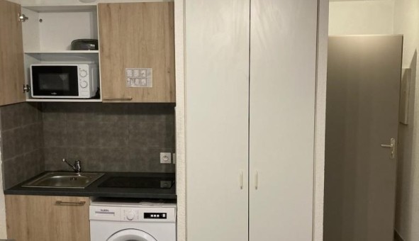 Logement tudiant Studio à Grenoble (38000)
