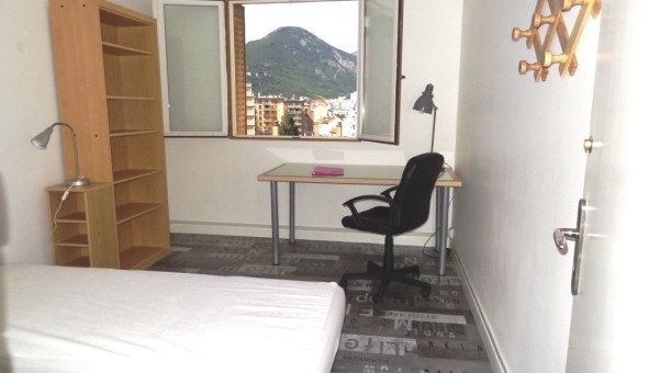 Logement tudiant Location Studio Vide Grenoble (38000)