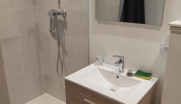 Logement �tudiant Studio &agrave; Grenoble (38000)