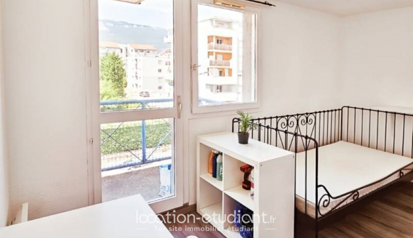 Logement �tudiant Studio &agrave; Grenoble (38000)