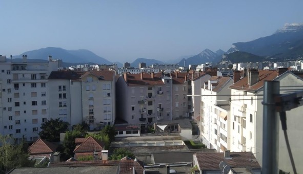 Logement �tudiant Studio &agrave; Grenoble (38000)