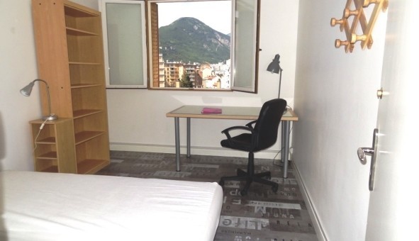 Logement �tudiant Studio &agrave; Grenoble (38000)