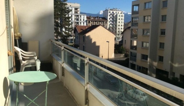 Logement �tudiant Studio &agrave; Grenoble (38000)