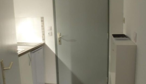 Logement �tudiant Studio &agrave; Grenoble (38000)