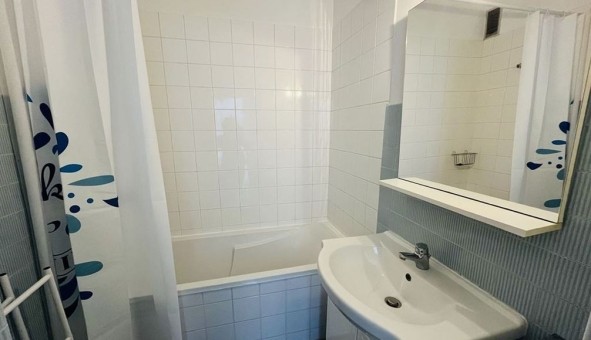 Logement �tudiant Studio &agrave; Grenoble (38000)