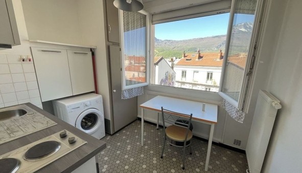 Logement �tudiant Studio &agrave; Grenoble (38000)