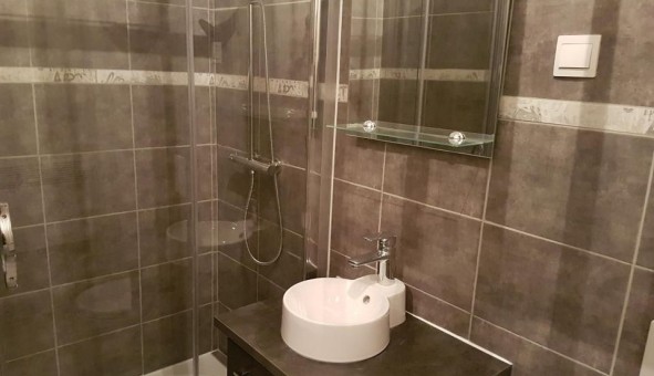 Logement �tudiant Studio &agrave; Grenoble (38000)
