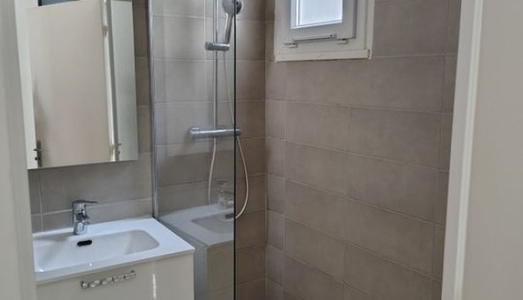 Logement �tudiant Studio &agrave; Grenoble (38000)
