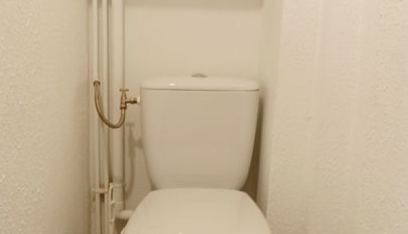 Logement �tudiant Studio &agrave; Gr�oux les Bains (04800)