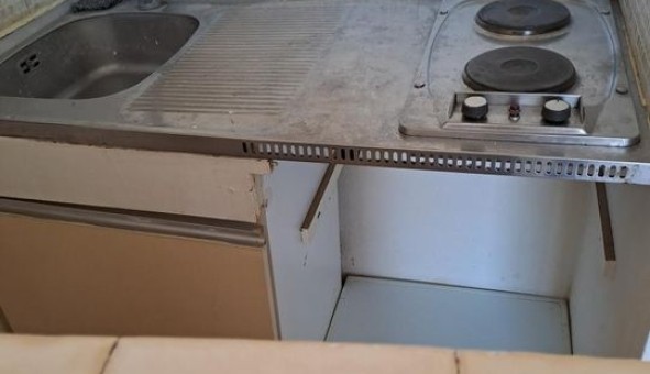 Logement �tudiant Studio &agrave; Gr�oux les Bains (04800)