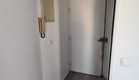 Logement tudiant Studio à Guyancourt (78280)