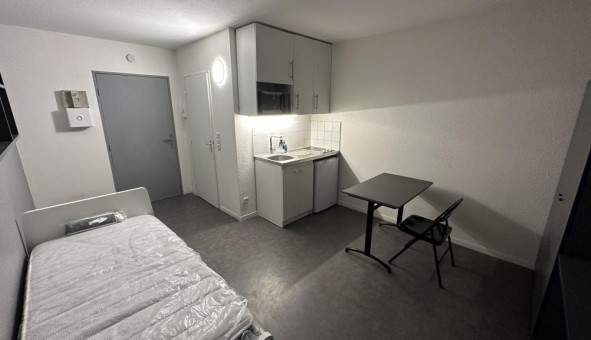 Logement tudiant Studio à Guyancourt (78280)