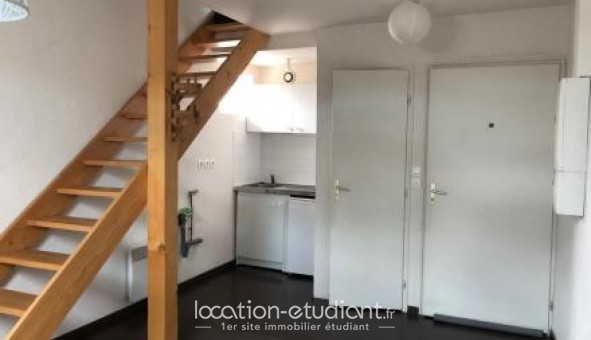 Logement tudiant Location Studio Vide Hauteville Lompnes (01110)