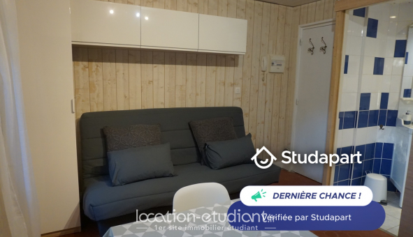 Logement tudiant Location Studio Meublé Hyres (83400)