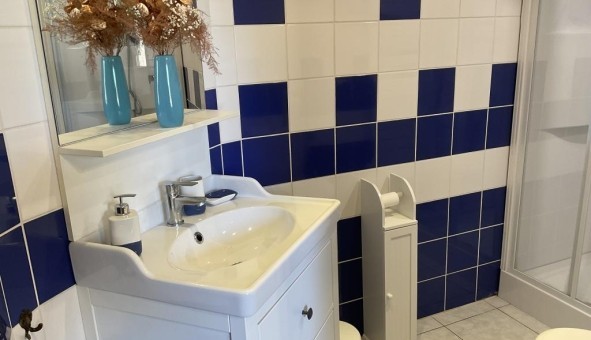 Logement étudiant Studio à Hyères (83400)